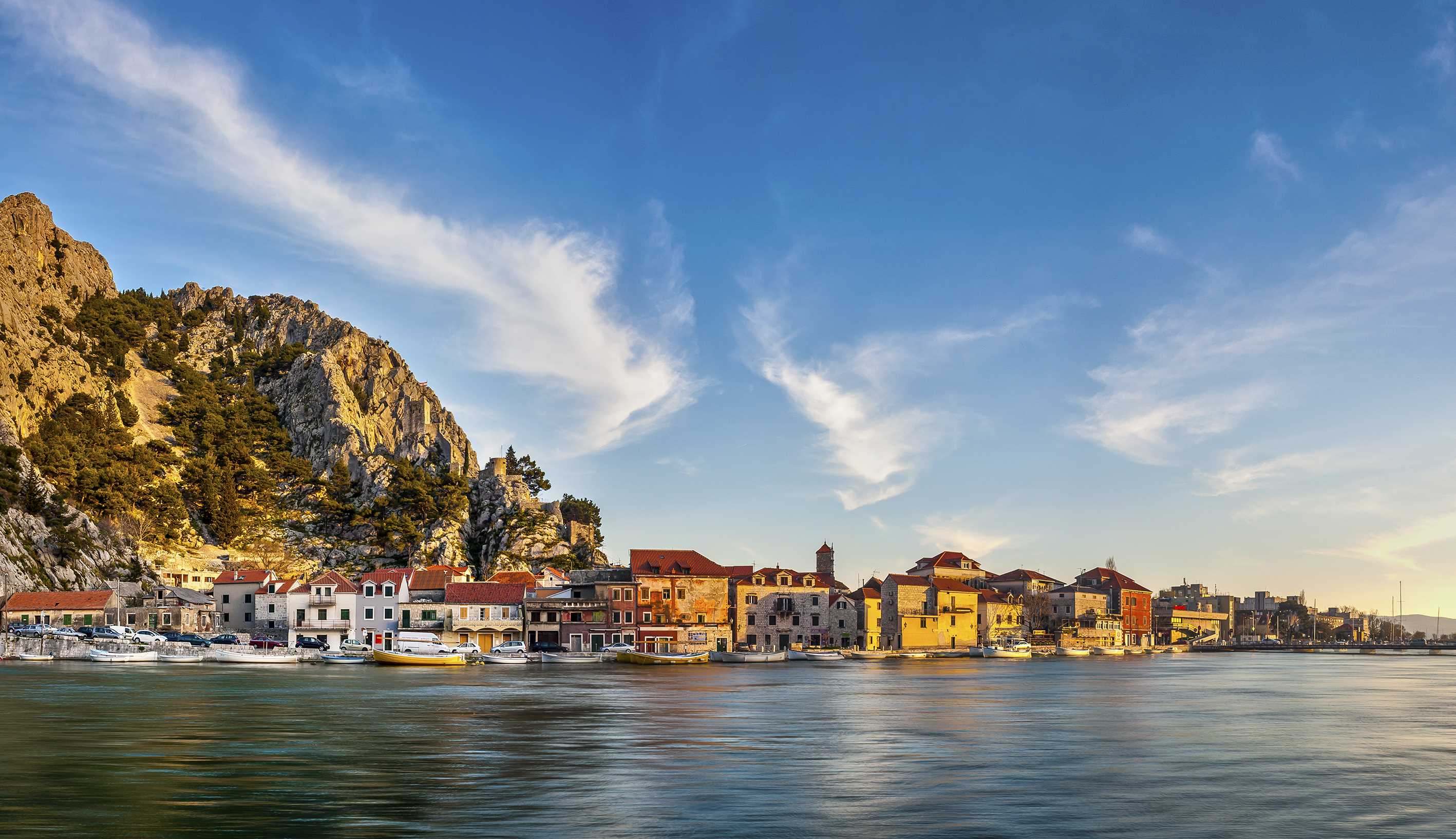 places to visit near omis croatia